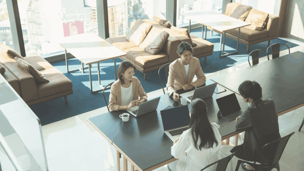 社内打ち合わせによる現場主導の業務改善